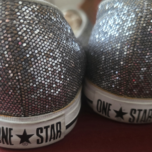 Womens Silver Glitter CONVERSE ALL STAR Round Toe Sneakers Sz 9 Pre-owned - Picture 3 of 9